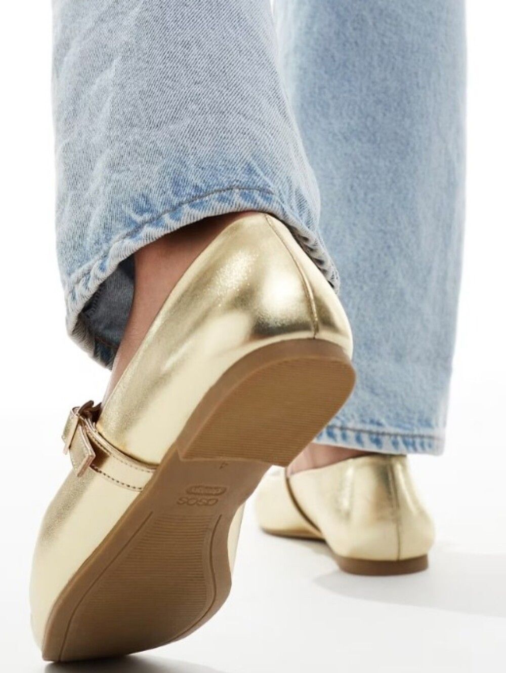 BRAND NEW STEVE MADDEN BALLET WITH STRAP CHIC GOLD MARY JANE G11
